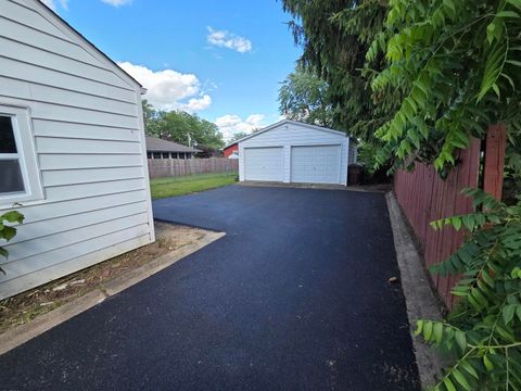 Tiny photo for 524 Amsterdam Street, Woodstock, IL 60098 (MLS # 12669235)