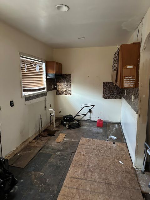 Tiny photo for 2942 N Gresham Avenue, Chicago, IL 60618 (MLS # 12543496)