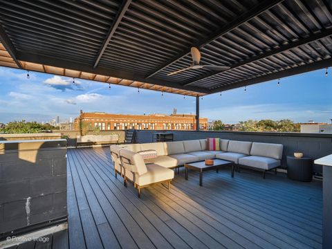 Tiny photo for 856 N Campbell Avenue #3, Chicago, IL 60622 (MLS # 12511572)