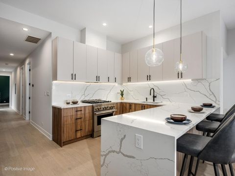 Tiny photo for 856 N Campbell Avenue #3, Chicago, IL 60622 (MLS # 12511572)