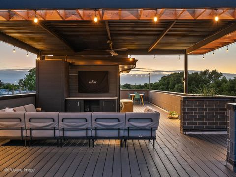 Tiny photo for 856 N Campbell Avenue #3, Chicago, IL 60622 (MLS # 12511572)