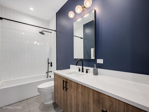 Tiny photo for 856 N Campbell Avenue #3, Chicago, IL 60622 (MLS # 12511572)