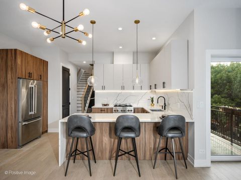 Tiny photo for 856 N Campbell Avenue #3, Chicago, IL 60622 (MLS # 12511572)