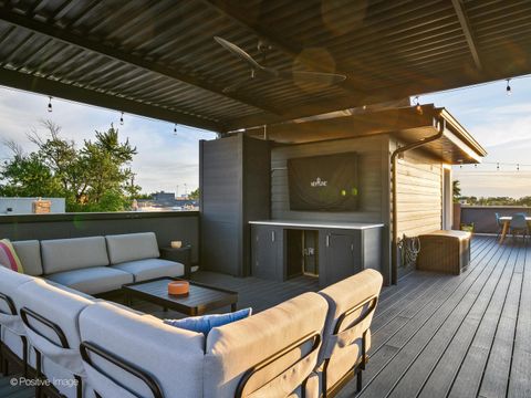 Tiny photo for 856 N Campbell Avenue #3, Chicago, IL 60622 (MLS # 12511572)