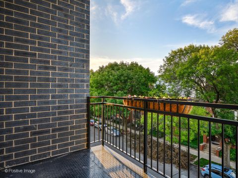 Tiny photo for 856 N Campbell Avenue #3, Chicago, IL 60622 (MLS # 12511572)