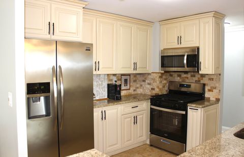 Tiny photo for 2201 S Highland Avenue #3G, Lombard, IL 60148 (MLS # 12521607)