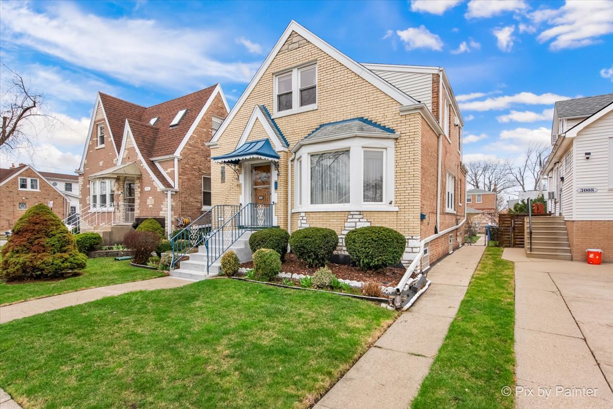 3004 N Oconto Avenue