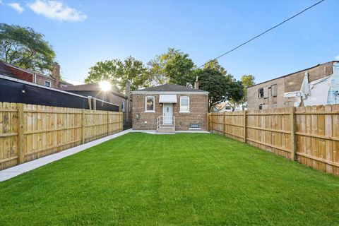 Tiny photo for 11925 S Lafayette Avenue, Chicago, IL 60628 (MLS # 12521157)
