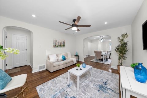 Tiny photo for 11925 S Lafayette Avenue, Chicago, IL 60628 (MLS # 12521157)