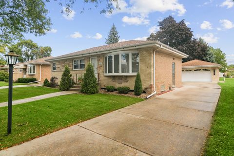 Photo of 7815 N Oleander Avenue, Niles, IL 60714 (MLS # 12491779)
