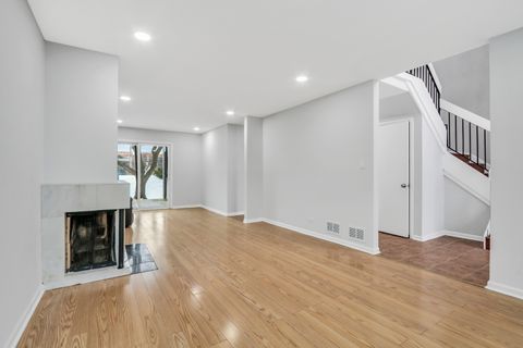 Tiny photo for 111 Windsor Drive, Vernon Hills, IL 60061 (MLS # 12531518)