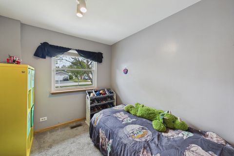 Tiny photo for 4595 Zeppelin Drive, Hanover Park, IL 60133 (MLS # 12682977)