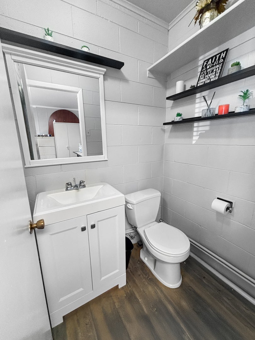 3436 Ridge Road 1-5