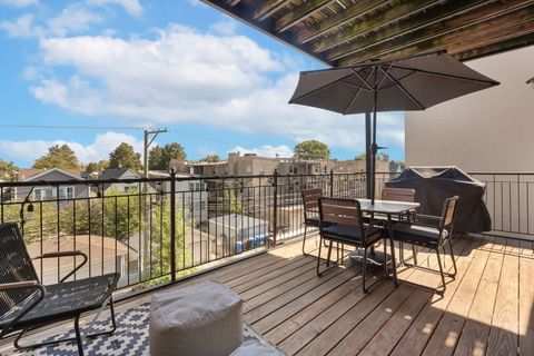 Tiny photo for 3815 N Kedzie Avenue #3S, Chicago, IL 60618 (MLS # 12489247)