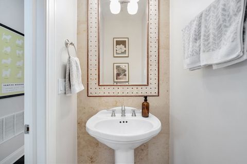 Tiny photo for 3815 N Kedzie Avenue #3S, Chicago, IL 60618 (MLS # 12489247)