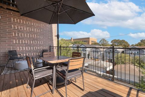 Tiny photo for 3815 N Kedzie Avenue #3S, Chicago, IL 60618 (MLS # 12489247)