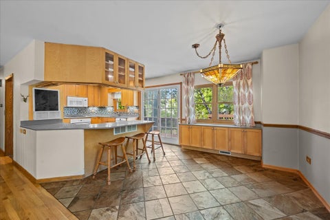 Tiny photo for 711 Quassey Avenue, Lake Bluff, IL 60044 (MLS # 12745820)