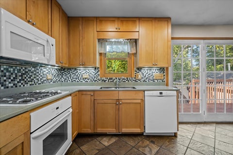 Tiny photo for 711 Quassey Avenue, Lake Bluff, IL 60044 (MLS # 12745820)