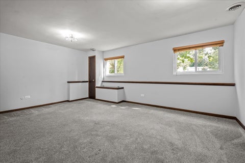 Tiny photo for 711 Quassey Avenue, Lake Bluff, IL 60044 (MLS # 12745820)