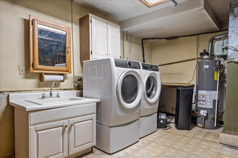 Tiny photo for 711 Quassey Avenue, Lake Bluff, IL 60044 (MLS # 12745820)