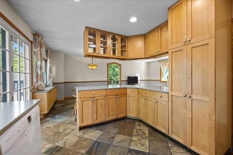 Tiny photo for 711 Quassey Avenue, Lake Bluff, IL 60044 (MLS # 12745820)