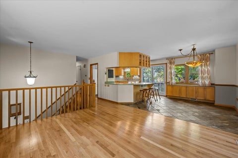 Tiny photo for 711 Quassey Avenue, Lake Bluff, IL 60044 (MLS # 12745820)