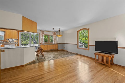 Tiny photo for 711 Quassey Avenue, Lake Bluff, IL 60044 (MLS # 12745820)