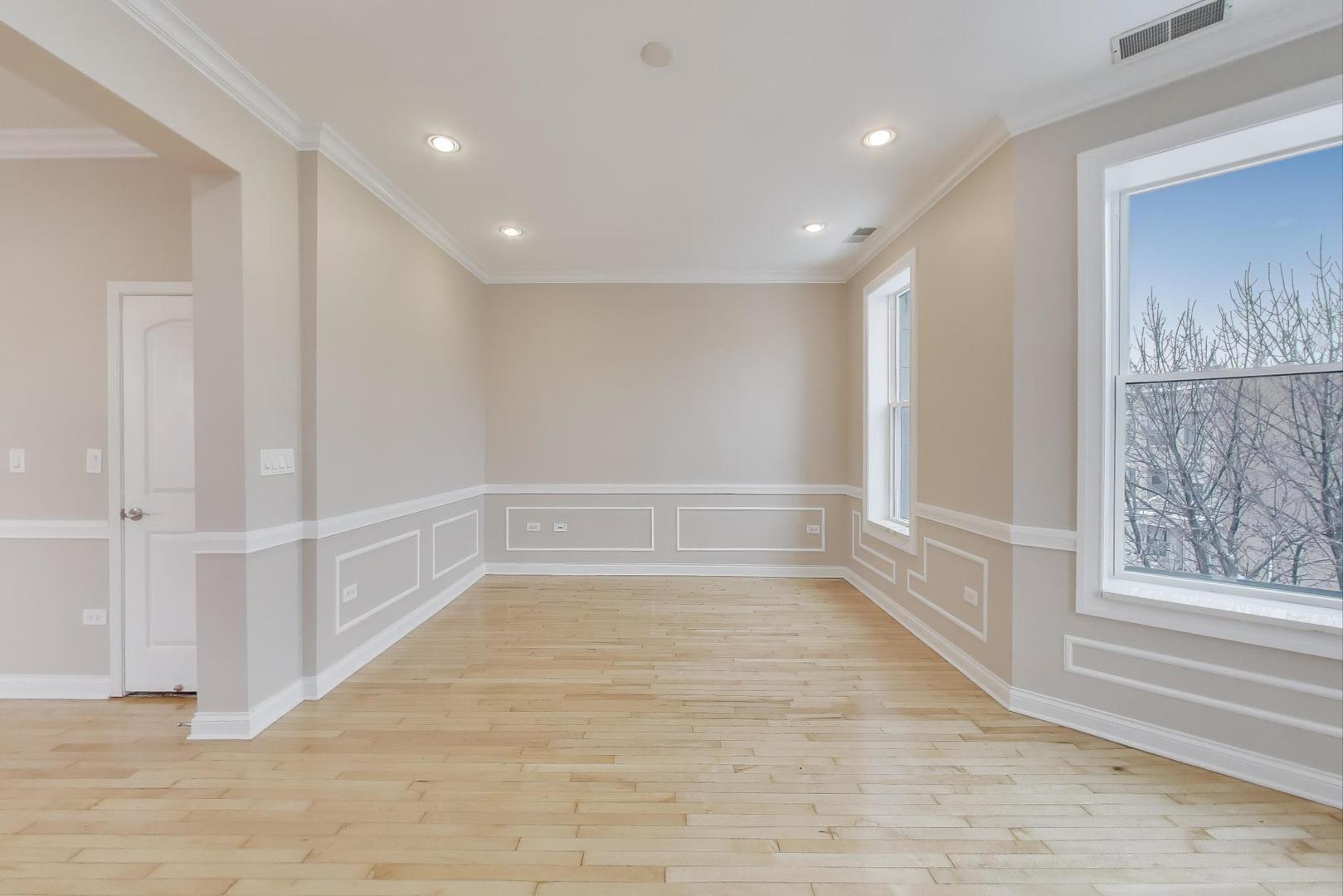 1406 N Washtenaw Avenue 3