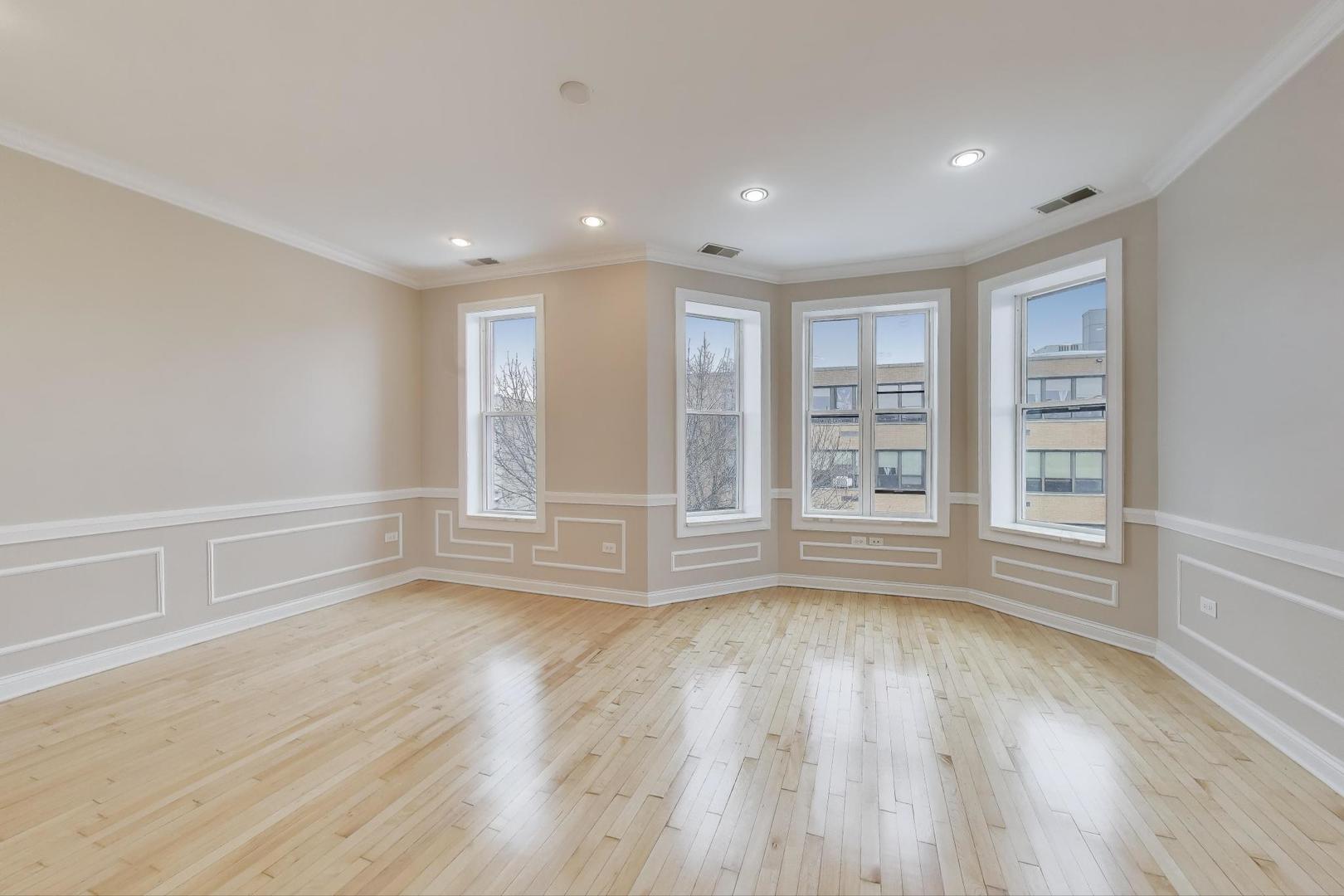 1406 N Washtenaw Avenue 3