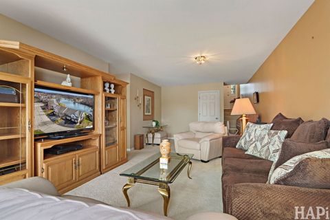 Tiny photo for 1167 N Oakwood Drive #32-3, Fox Lake, IL 60020 (MLS # 12592438)