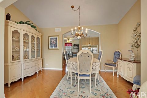 Tiny photo for 1167 N Oakwood Drive #32-3, Fox Lake, IL 60020 (MLS # 12592438)