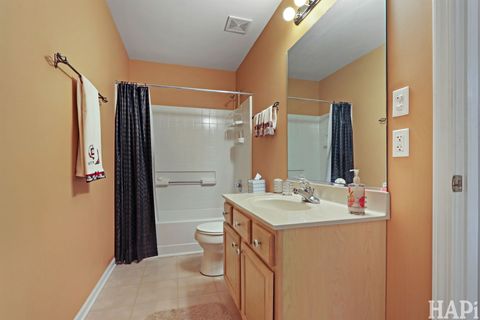 Tiny photo for 1167 N Oakwood Drive #32-3, Fox Lake, IL 60020 (MLS # 12592438)