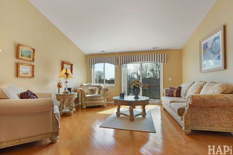 Tiny photo for 1167 N Oakwood Drive #32-3, Fox Lake, IL 60020 (MLS # 12592438)