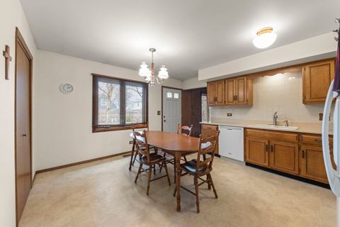 Tiny photo for 1653 Kenyon Drive, Naperville, IL 60565 (MLS # 12583962)