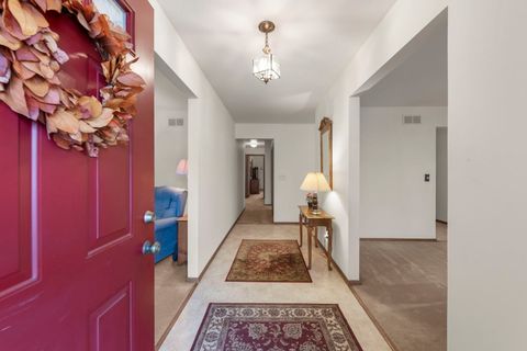 Tiny photo for 1653 Kenyon Drive, Naperville, IL 60565 (MLS # 12583962)