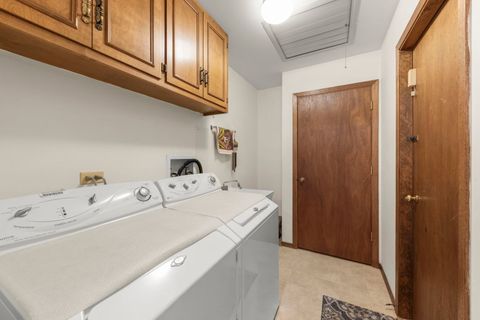 Tiny photo for 1653 Kenyon Drive, Naperville, IL 60565 (MLS # 12583962)