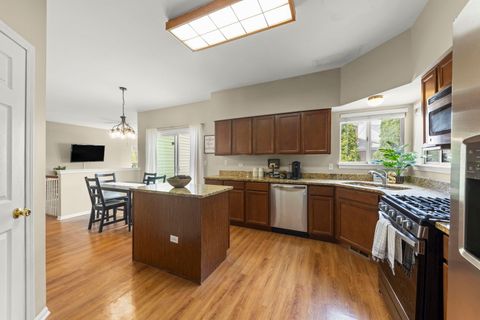 Tiny photo for 1240 Sandpiper Court, Grayslake, IL 60030 (MLS # 12620719)