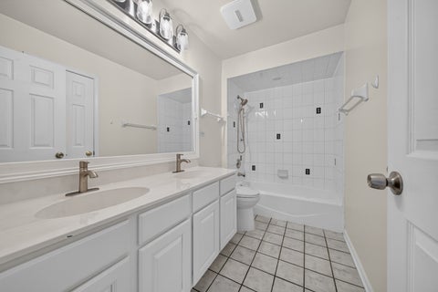 Tiny photo for 17 Chapel Hill Court, Westmont, IL 60559 (MLS # 12771658)