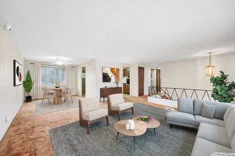 Tiny photo for 907 Jeffery Court, Schaumburg, IL 60193 (MLS # 12628216)