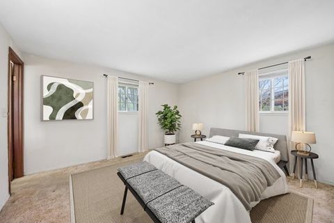 Tiny photo for 907 Jeffery Court, Schaumburg, IL 60193 (MLS # 12628216)