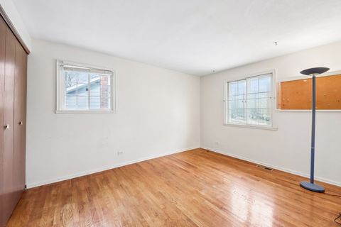 Tiny photo for 907 Jeffery Court, Schaumburg, IL 60193 (MLS # 12628216)