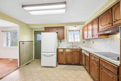 Tiny photo for 907 Jeffery Court, Schaumburg, IL 60193 (MLS # 12628216)