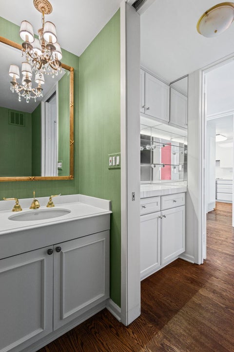 Tiny photo for 1630 Sheridan Road #10A, Wilmette, IL 60091 (MLS # 12650676)