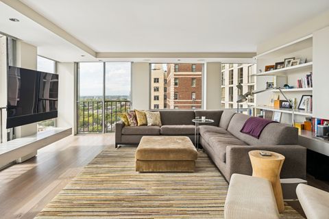 Tiny photo for 345 W Fullerton Parkway #1801, Chicago, IL 60614 (MLS # 12494628)