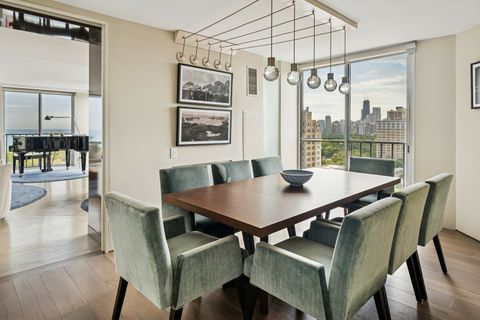 Tiny photo for 345 W Fullerton Parkway #1801, Chicago, IL 60614 (MLS # 12494628)