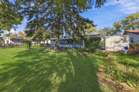 Tiny photo for 760 Crest Avenue, Elk Grove Village, IL 60007 (MLS # 12764408)