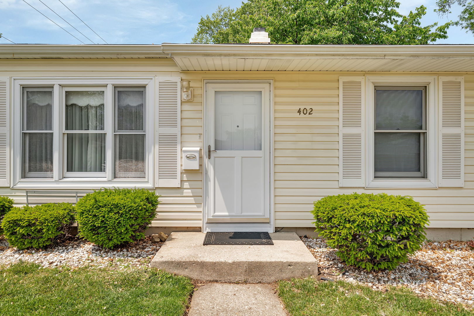 402 Kenyon Avenue