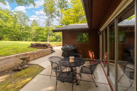 Tiny photo for 128 Starlight Lane, Carbondale, IL 62902 (MLS # 12733105)