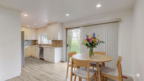 Tiny photo for 344 Cane Garden Circle, Aurora, IL 60504 (MLS # 12570509)