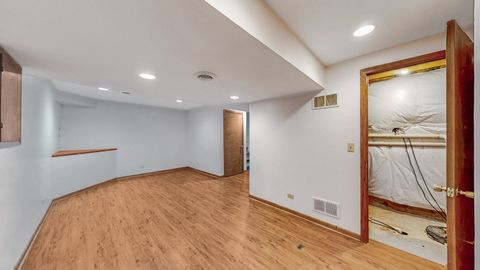 Tiny photo for 344 Cane Garden Circle, Aurora, IL 60504 (MLS # 12570509)